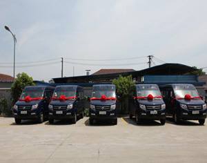 車輛2